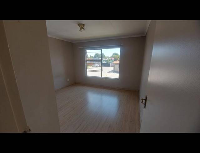 2 BEDROOM TOWNHOUSE FOR SALE IN VAN DYK PARK